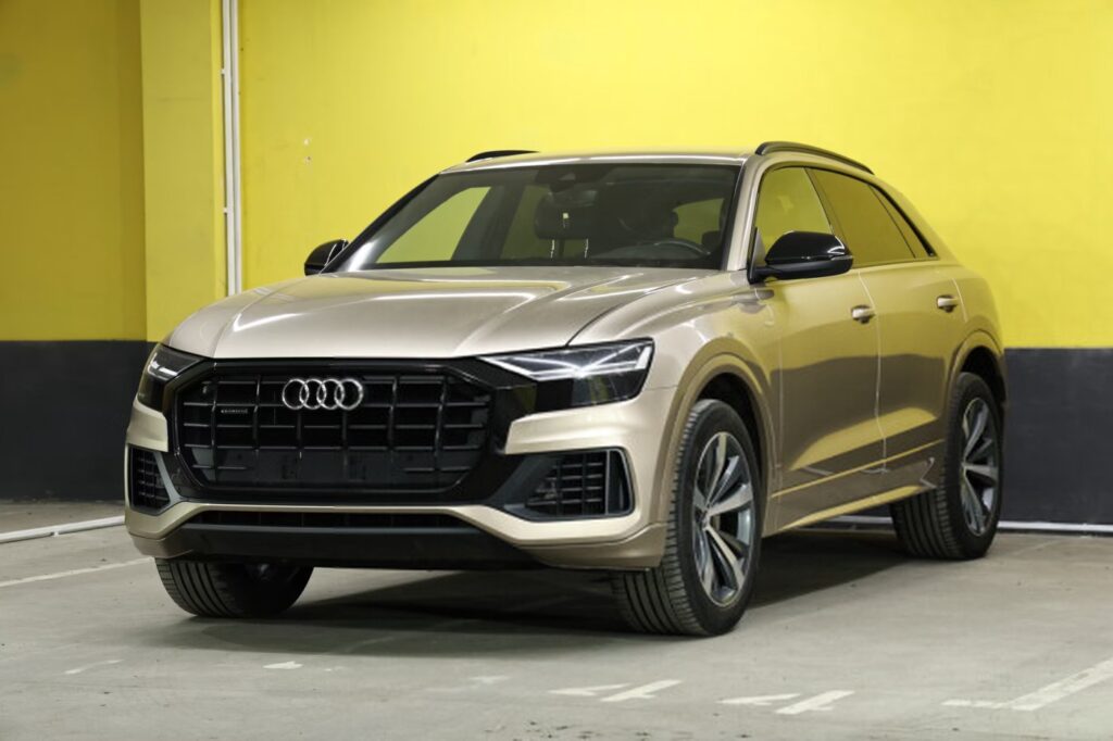 Audi Q8 I