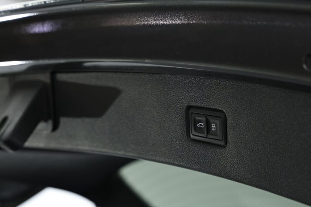Audi Q7 4M