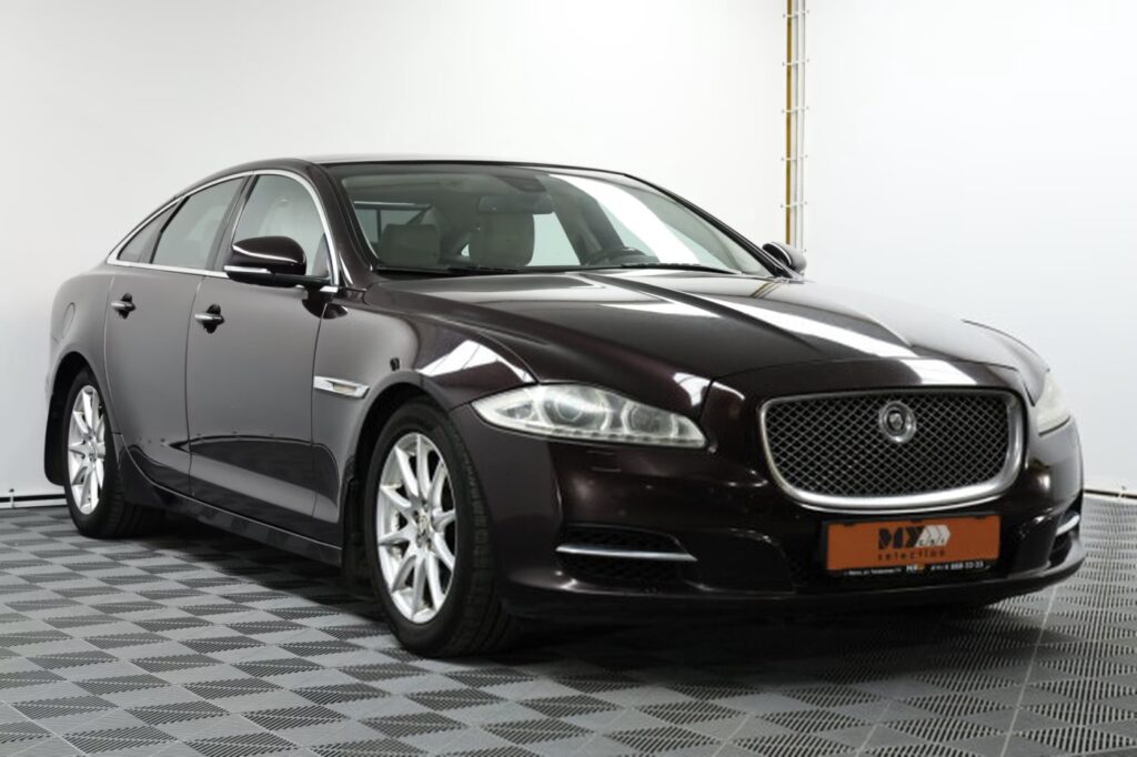 Jaguar XJ X351