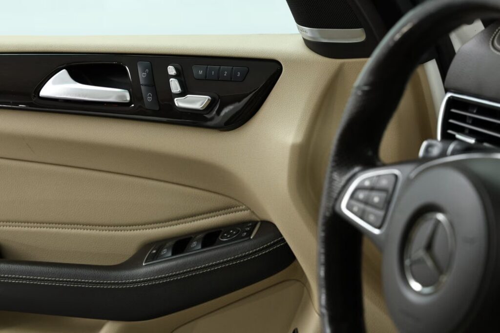 Mercedes-Benz GLS X166