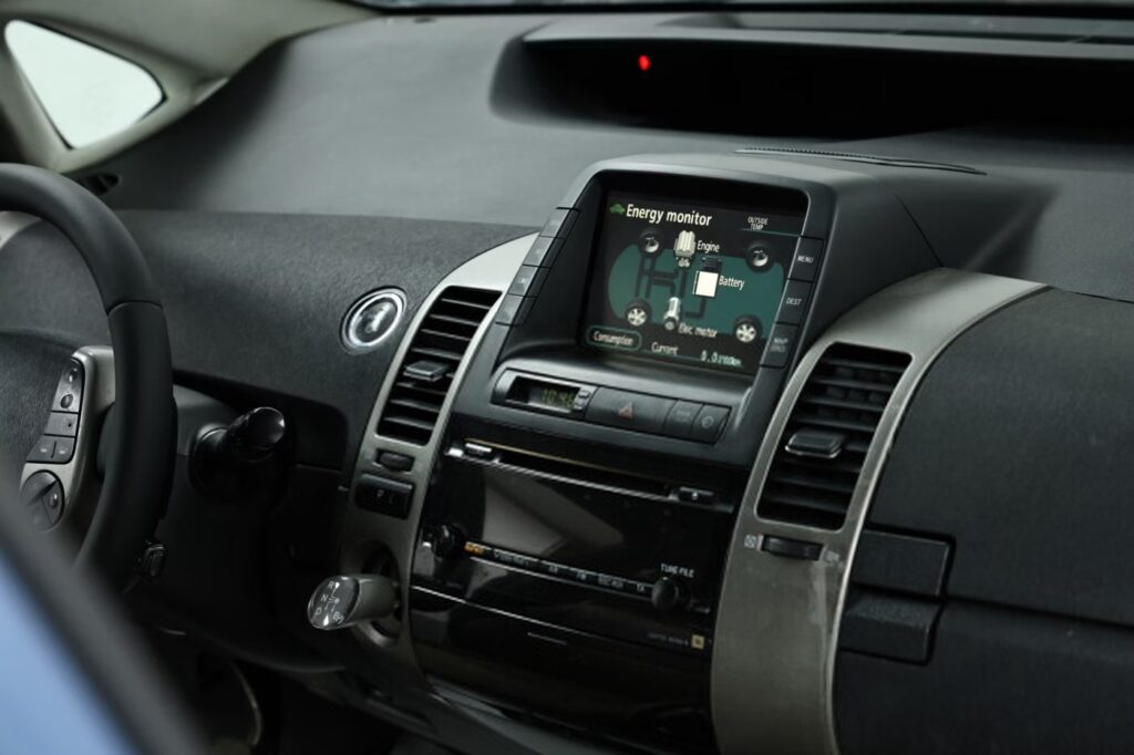 Toyota Prius II (XW20) · Рестайлинг
