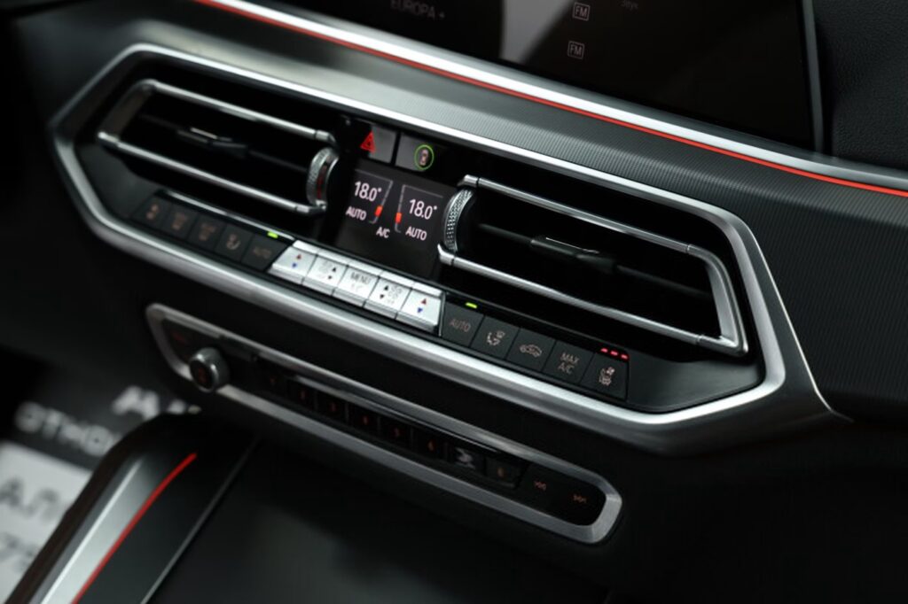 BMW X6 G06