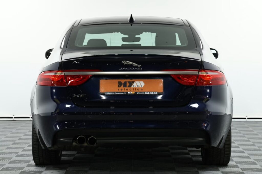 Jaguar XF X260