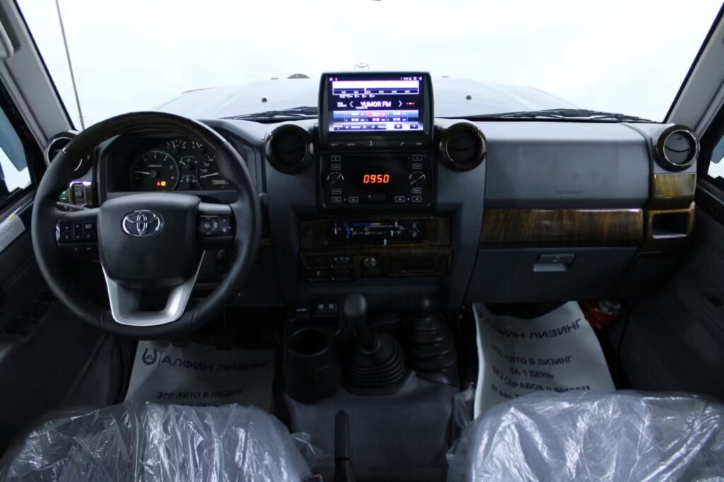 Toyota Land Cruiser J70 · Рестайлинг