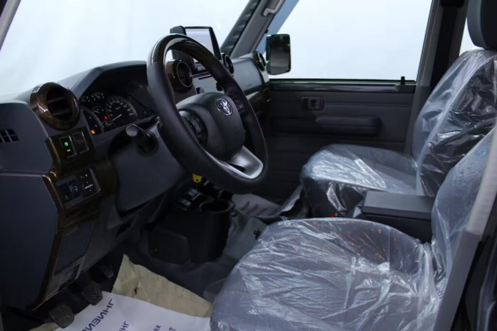 Toyota Land Cruiser J70 · Рестайлинг