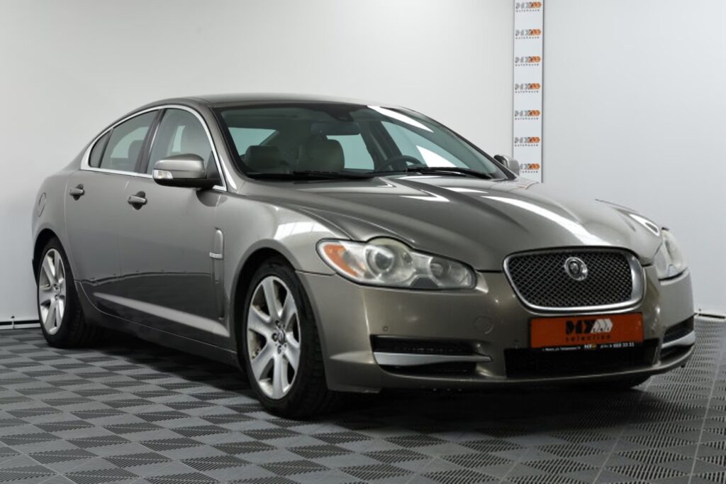 Jaguar XF X250