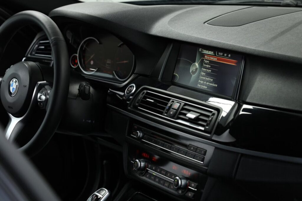 BMW 5 серия F10, F11 · Рестайлинг