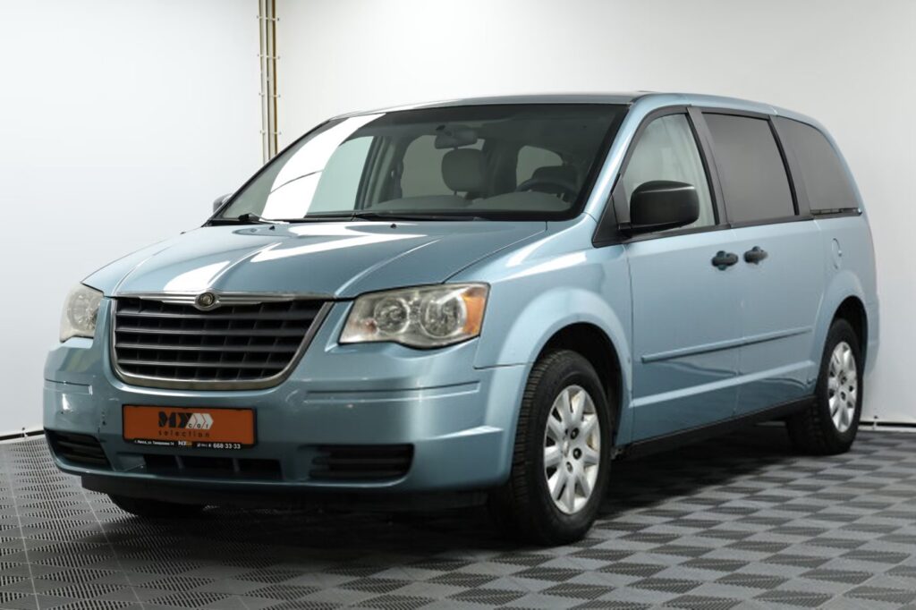 Chrysler Town and Country V