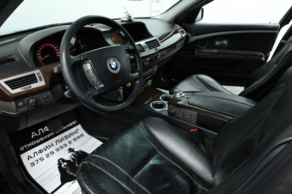 BMW 7 серия E65