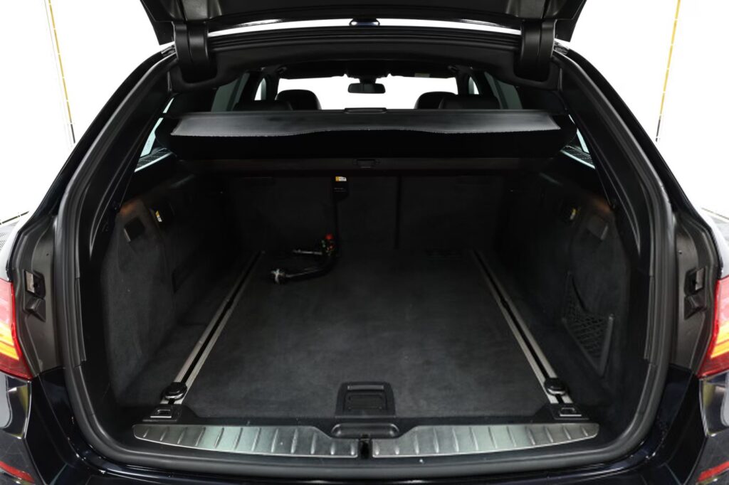 BMW 5 серия F10, F11 · Рестайлинг