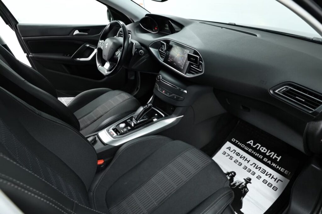Peugeot 308 T9 · Рестайлинг