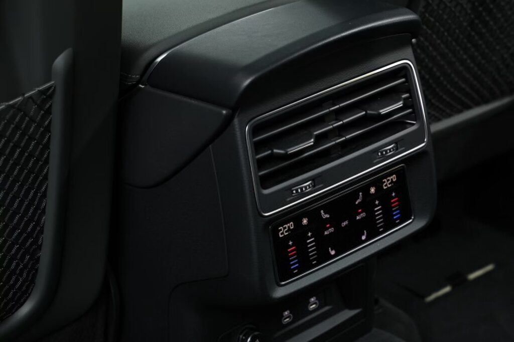 Audi Q8 I