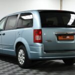 Chrysler Town and Country V
