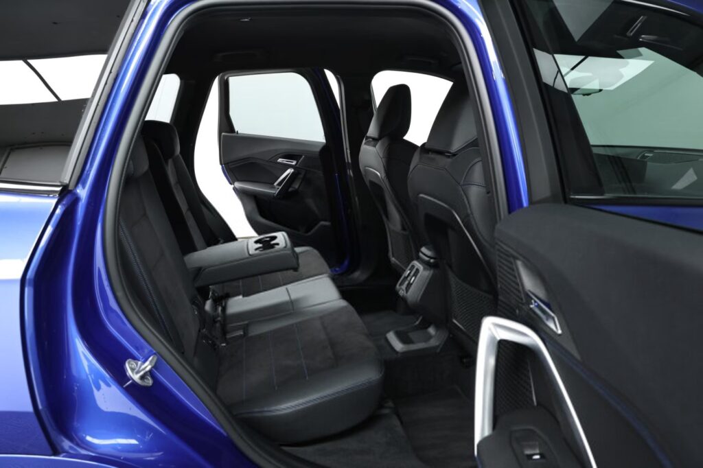 BMW X1 U11
