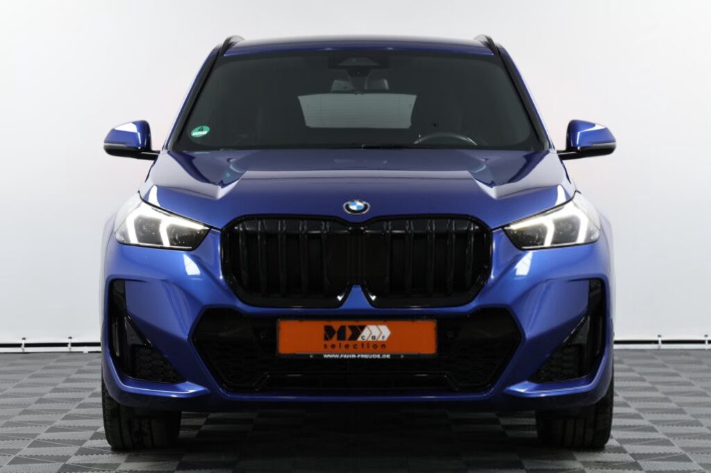 BMW X1 U11