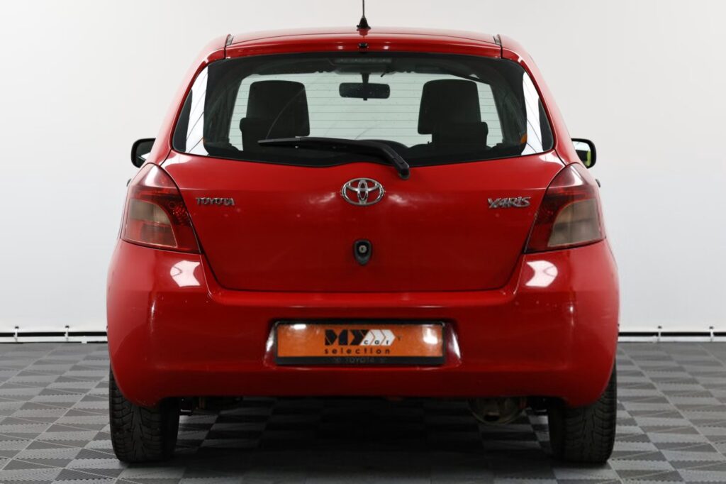 Toyota Yaris II (XP9)