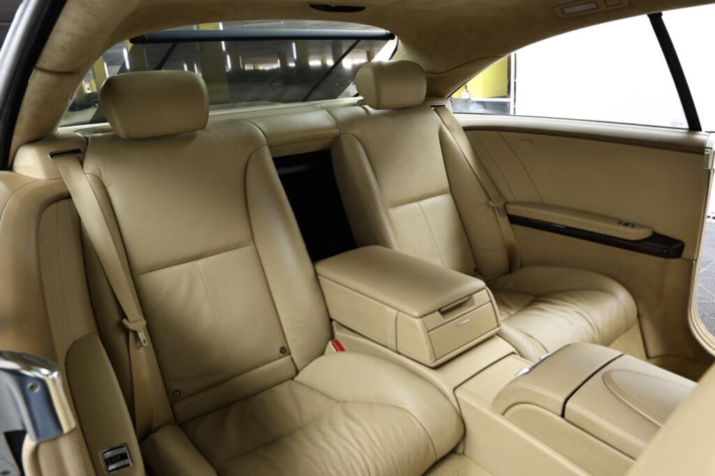 Mercedes-Benz CL C216