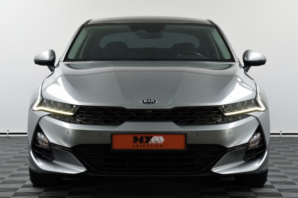 Kia K5 III