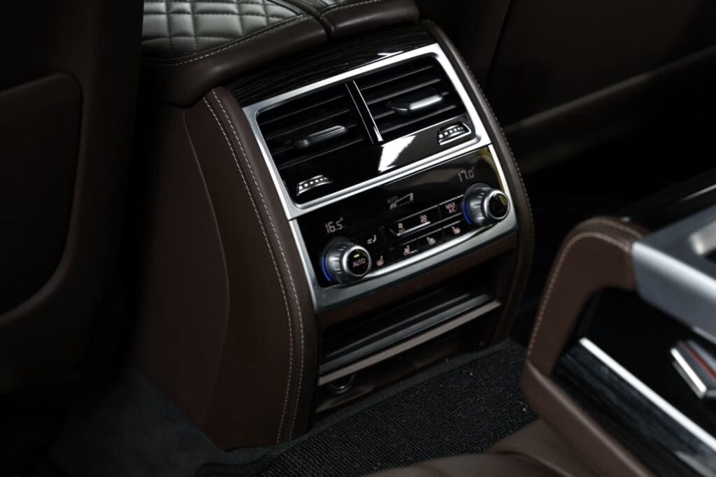 BMW 7 серия G11 · Рестайлинг