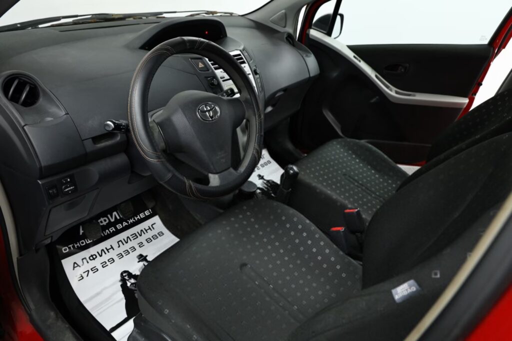 Toyota Yaris II (XP9)
