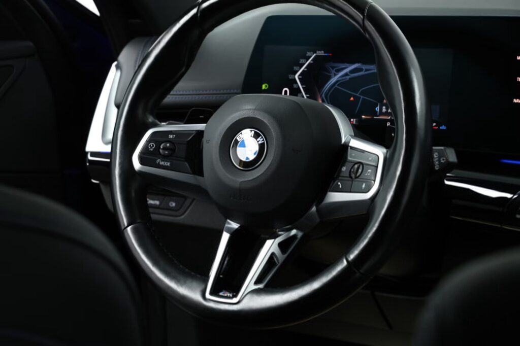 BMW X1 U11