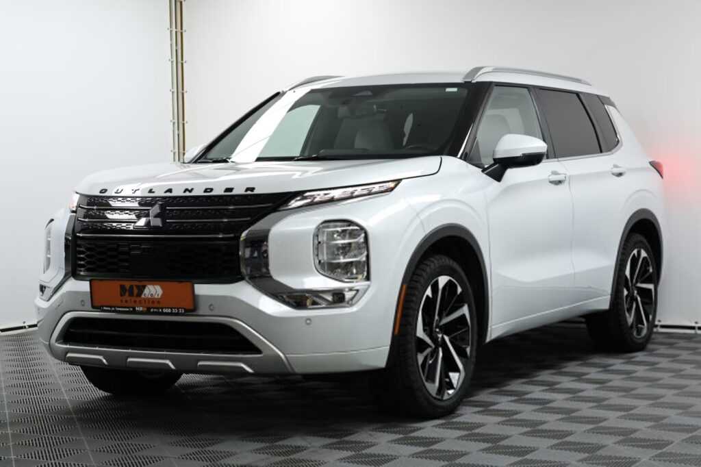 Mitsubishi Outlander IV