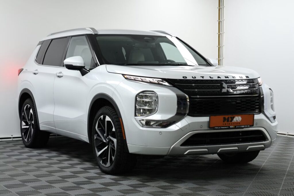Mitsubishi Outlander IV