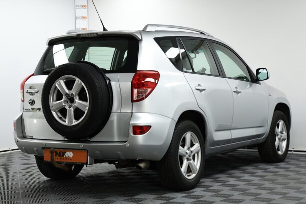 Toyota RAV4 III (XA30)