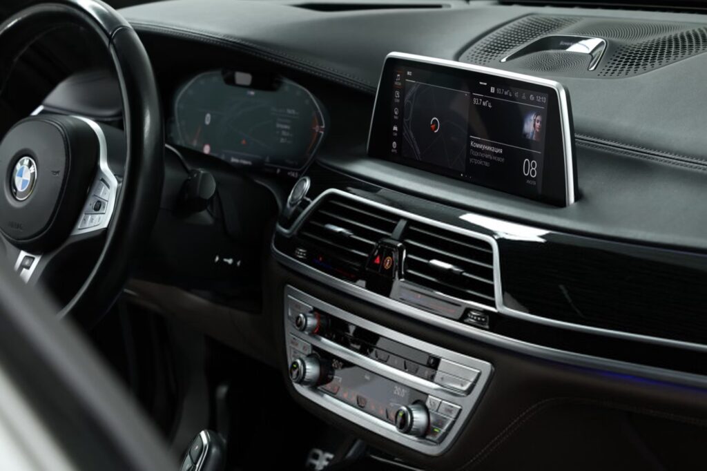 BMW 7 серия G11 · Рестайлинг
