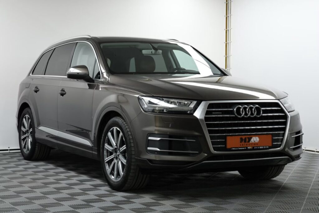 Audi Q7 4M