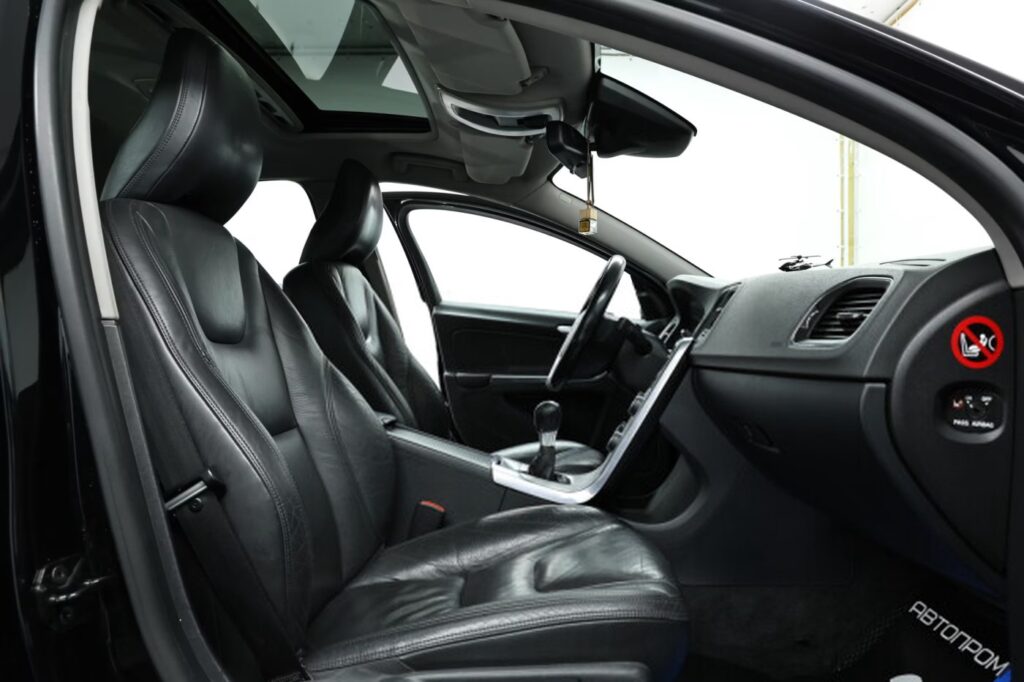 Volvo S60 II