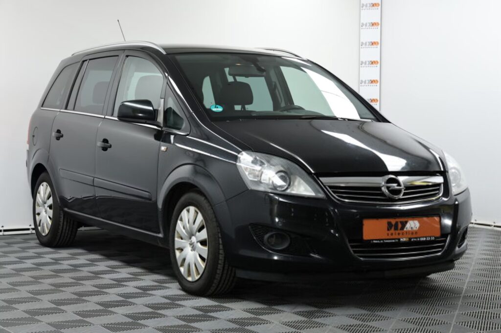 Opel Zafira B · Рестайлинг