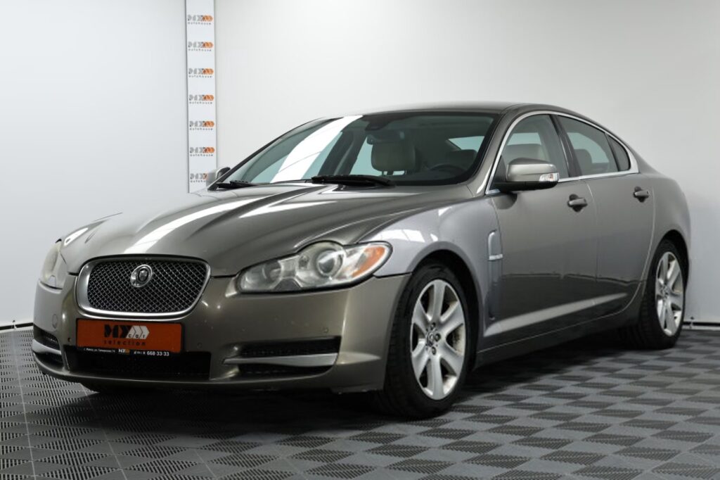 Jaguar XF X250