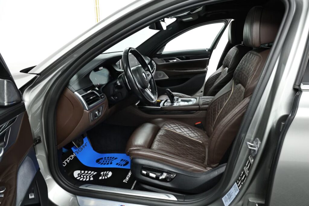BMW 7 серия G11 · Рестайлинг