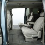 Chrysler Town and Country V