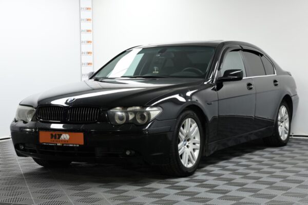 BMW 7 серия E65