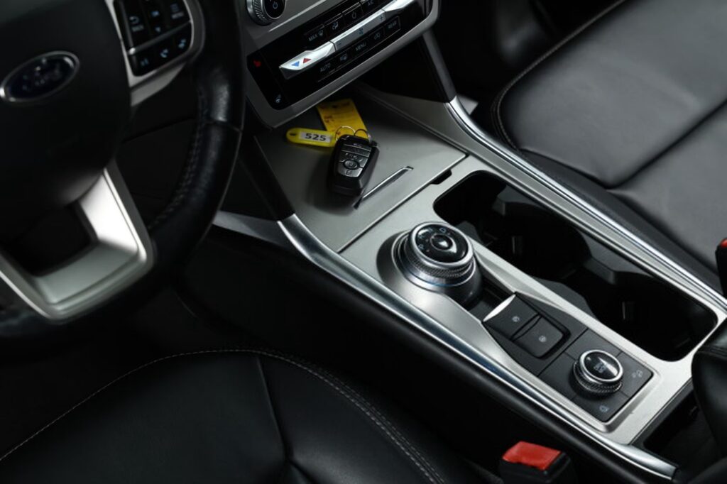 Ford Explorer VI