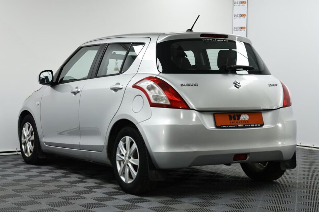 Suzuki Swift IV