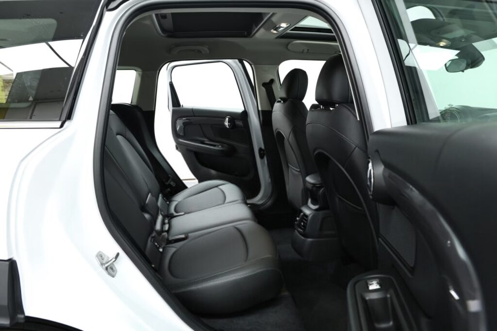 Mini Countryman F60
