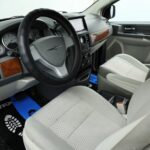 Chrysler Town and Country V