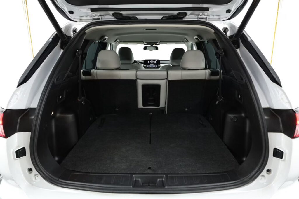 Mitsubishi Outlander IV