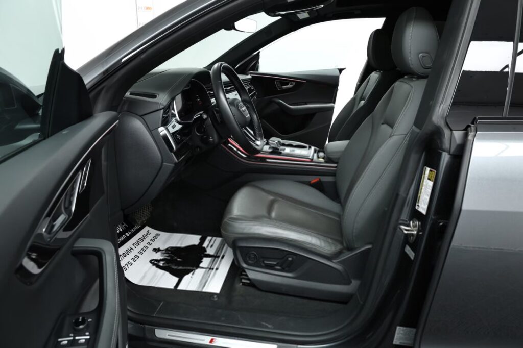 Audi Q8 I