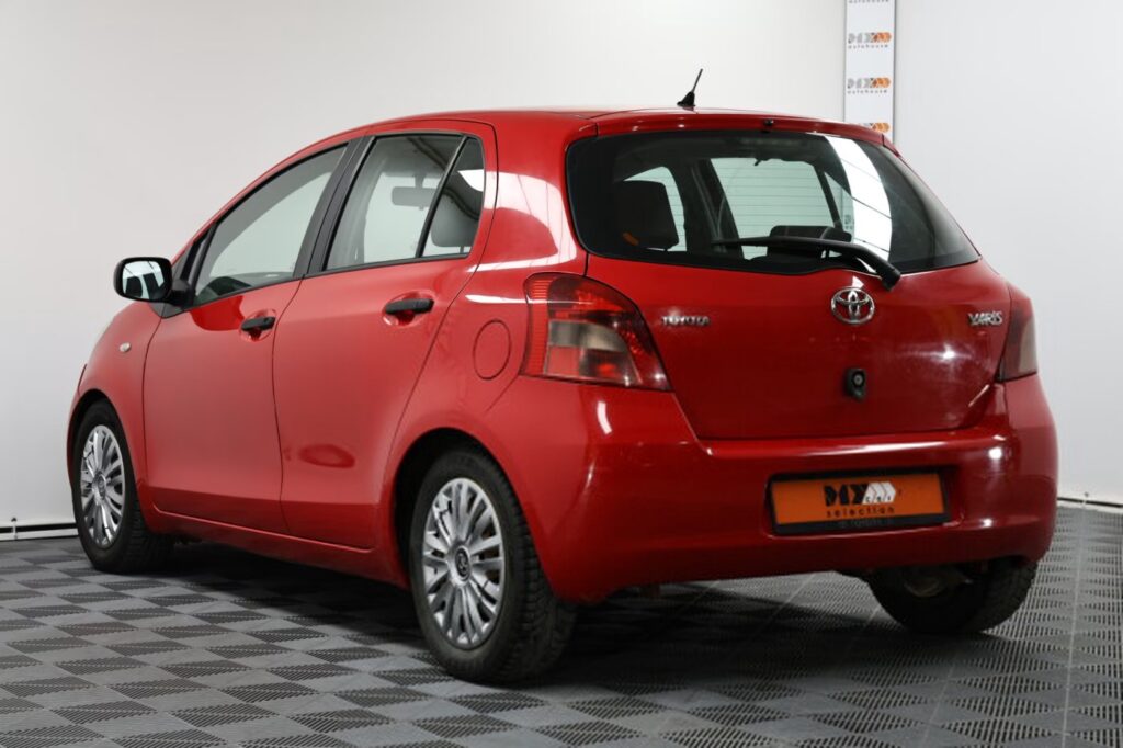 Toyota Yaris II (XP9)