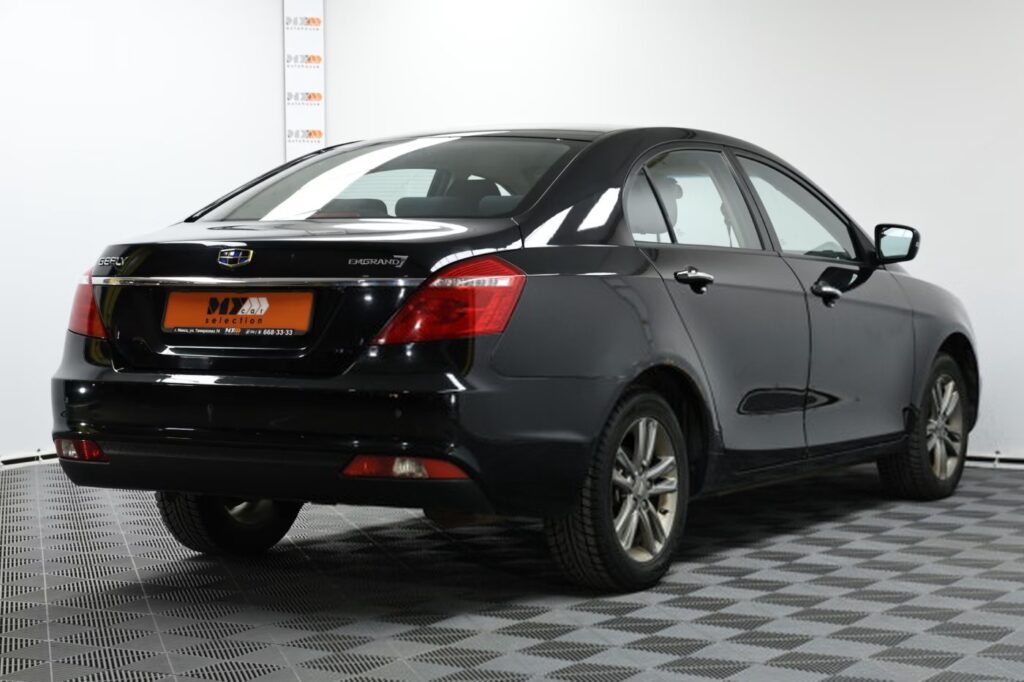 Geely emgrand I · Рестайлинг
