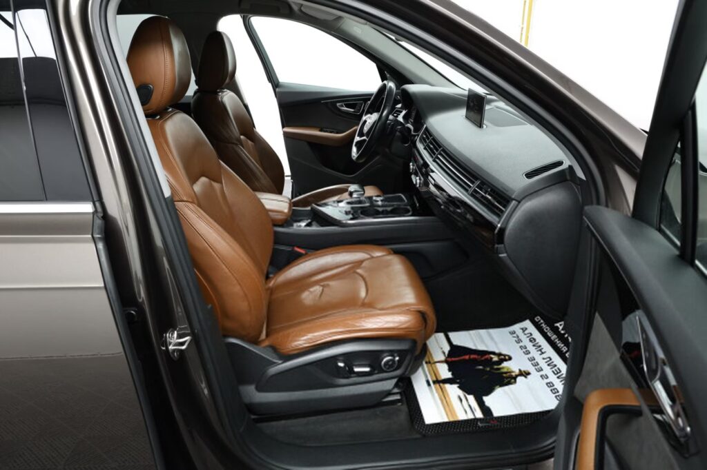 Audi Q7 4M