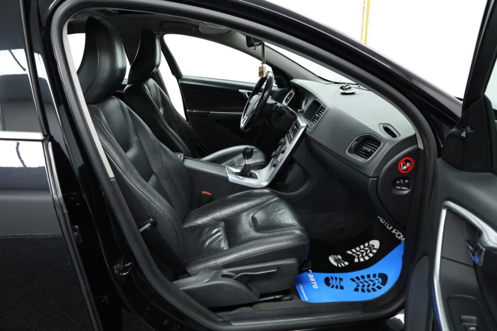 Volvo S60 II