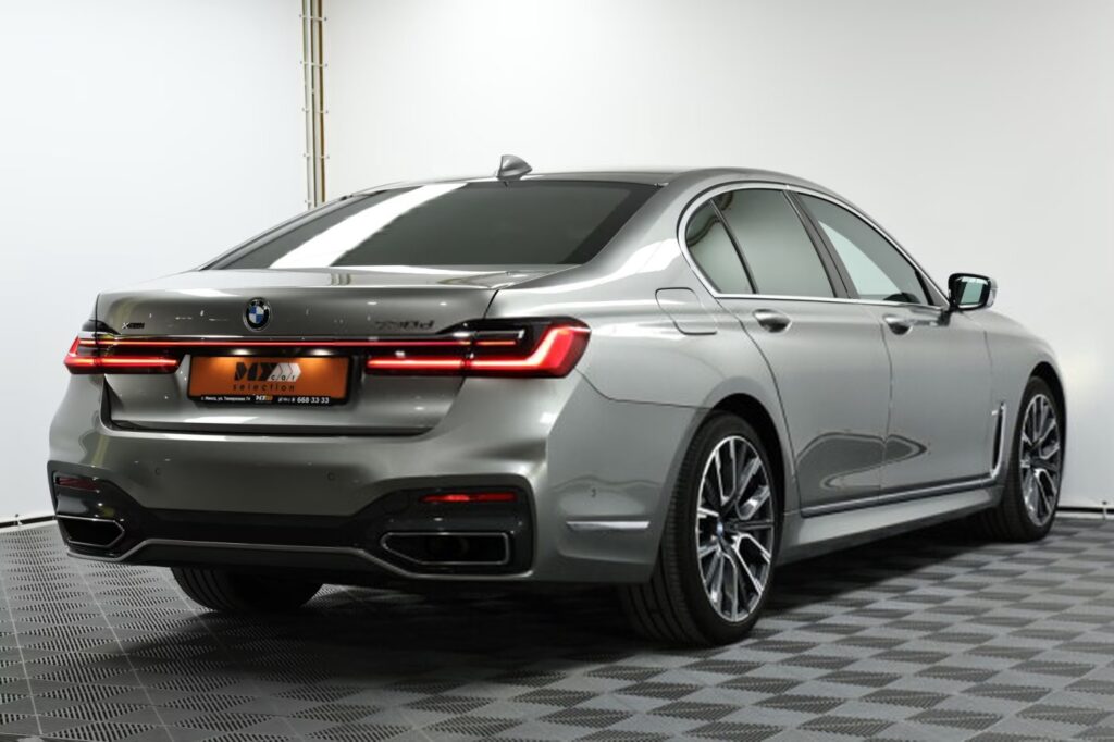 BMW 7 серия G11 · Рестайлинг