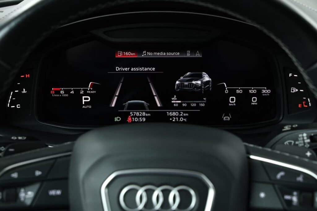 Audi Q8 I