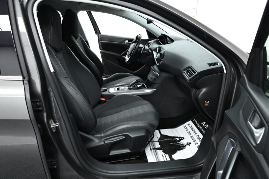 Peugeot 308 T9 · Рестайлинг