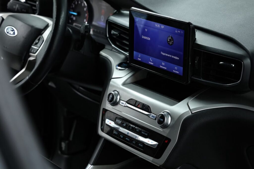 Ford Explorer VI